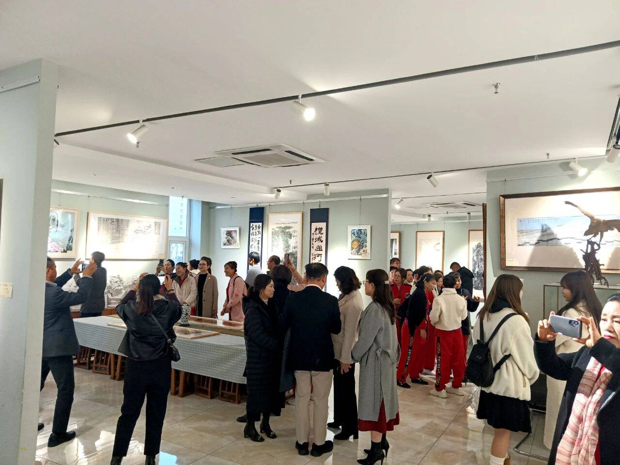 翰墨结缘，共谱华章——“中韩书画交流展”系列活动在威海经开区成功举办